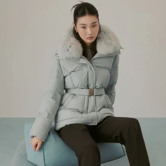 롯데온) 린 폭스 후드 구스 다운 165,600원