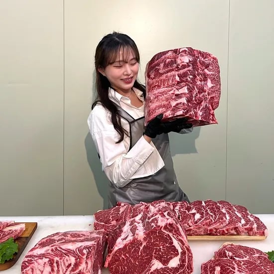 네이버) 미트 코인 투쁠 한우 갈비살 300g 24,900원 무배