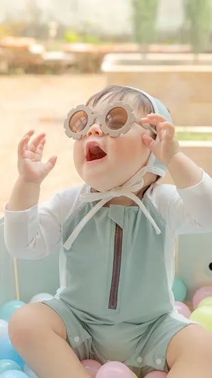 네쇼라) 최대 65% 할인 초핫딜! 수영복+모자 세트, 바디수트, 아기띠 워머 등 바캉스템 라이브 중
