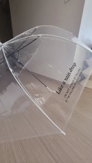 다이소 잘 부러지지 않는 살대 비닐우산 3000원
