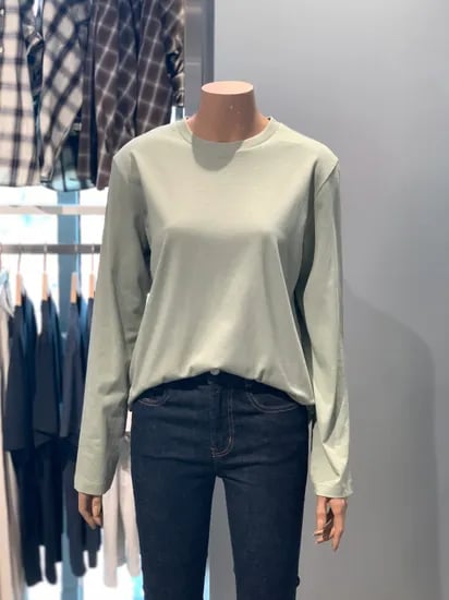 지오다노 여성 기본 긴팔티 10,880원