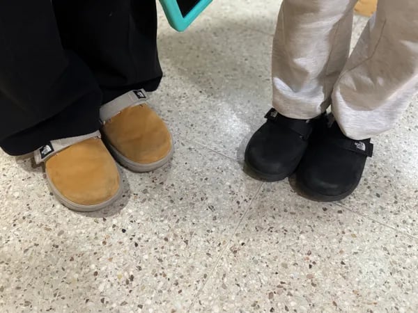 노스페이스키즈 스트랩 뮬