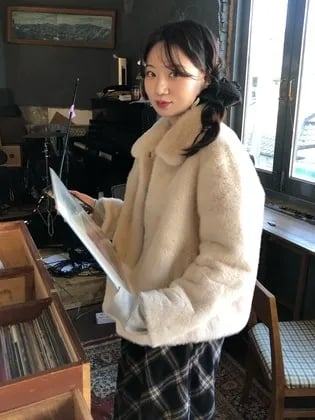 마인드브릿지 카라넥 히든버튼 퍼자켓