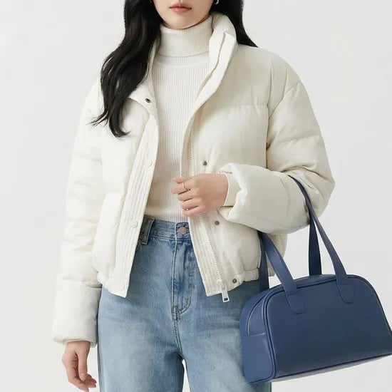 카라 글로시 가죽 터치 패딩 1개
