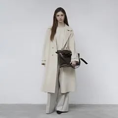 무배는 배송 관련 문구이므로 삭제 대상입니다. 제공해주신 텍스트에 상품명이나 옵션 등 유지해야 할 정보가 없으므로 결과값이 비어 있게 됩니다