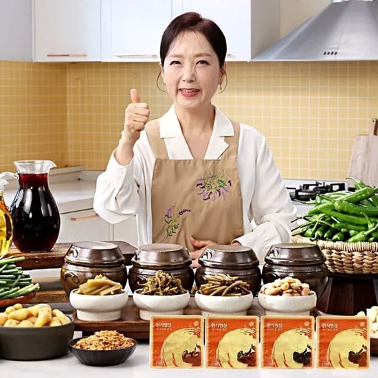 한식명장 송금희 수제 장아찌 4종 x 2팩씩 마늘쫑 고추채 궁채 마늘장아찌