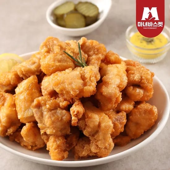 맘스터치 시그니처 순살치킨 2kg 18,990원