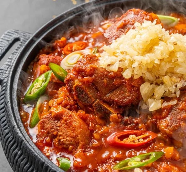 왕십리 매운돼지갈비찜 800g x 2 15,550원 무배