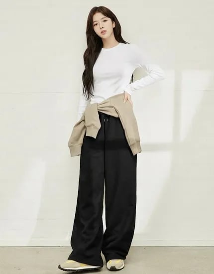일자핏 추리닝 바지 17,000원 무배