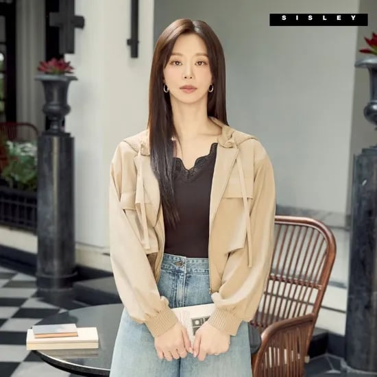 시슬리 제리 턱 꼬임 티셔츠