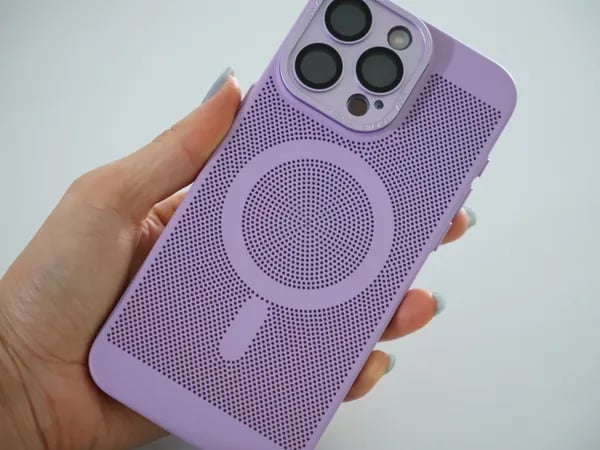 isee아이시 아이폰 에어 쿨링 금속 카메라 보호 맥세이프 휴대폰 하드케이스