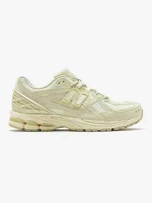 뉴발란스 1906 운동화 크림컬러 83,600원