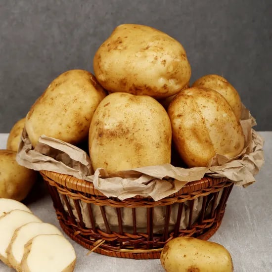 포슬포슬 분이나는 햇 두백감자 2kg 4,500원