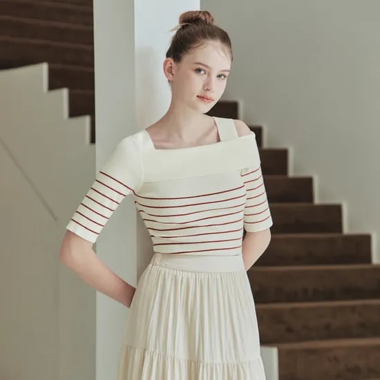 반팔 스트라이프 오프숄더 스웨터 SHORT SLEEVE STRIPE OFF SHOULDER SWEATER