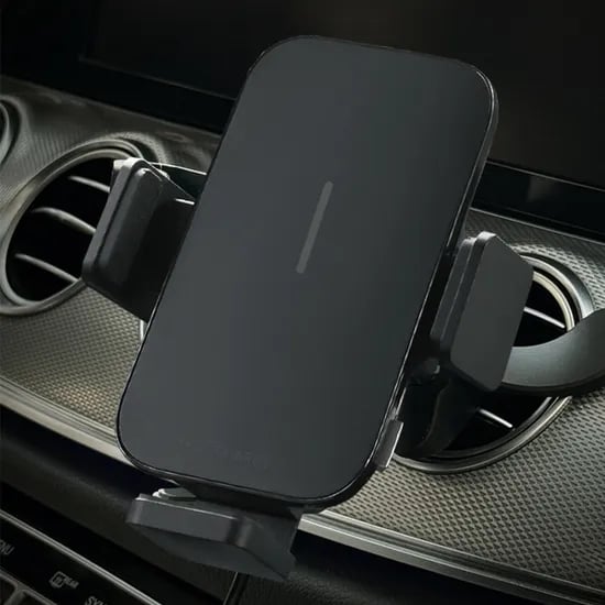 더존 맥세이프 호환 15W 차량용 고속 핸드폰 무선충전 거치대 TZ-C600