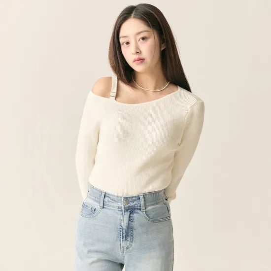 로엠 스트랩 여성형 풀오버 RMKAF23R11
