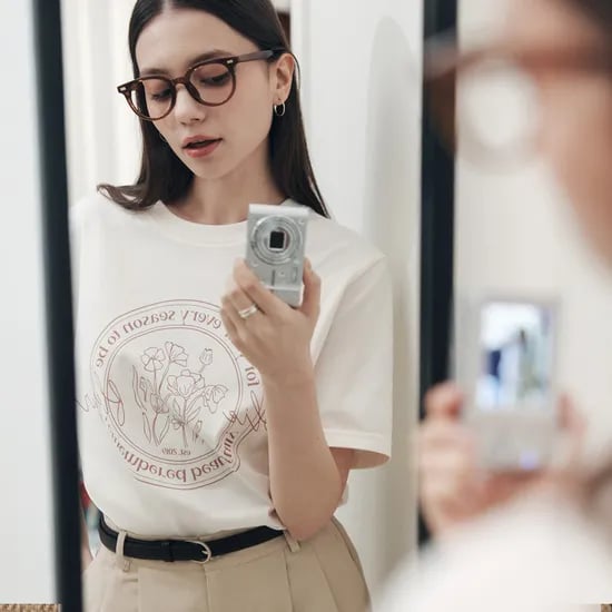 플라워 레터링 반팔 티셔츠 FLOWER LETTERING SHORT SLEEVE T-SHIRT