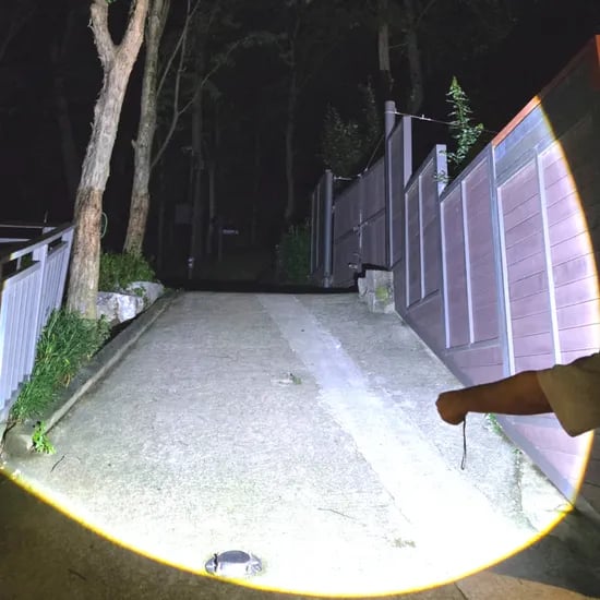 라이트팩토리 손전등 휴대용 고휘도 후레쉬 캠핑 랜턴 자전거 손전등 해루질 LED 충전식