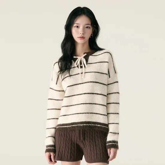 로엠 끈 디테일 스트라이프 니트 RMKAG11RTD
