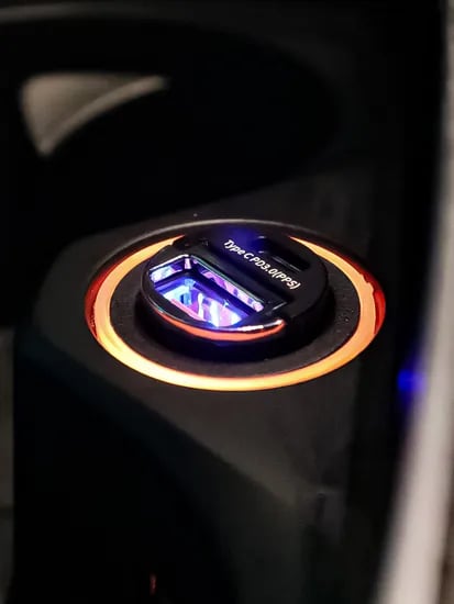 지토스 45W PD USB A타입 C타입 듀얼포트 미니 차량용 핸드폰충전기 매립 고속시거잭