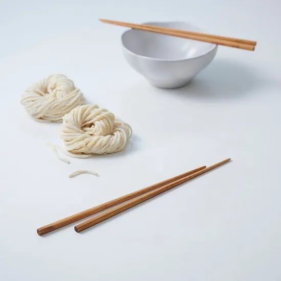결이 고운 티크우드 젓가락 2조