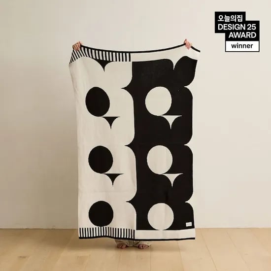 브릭컬러 출시! 플루아블랭킷 니트 담요 2size 2colors