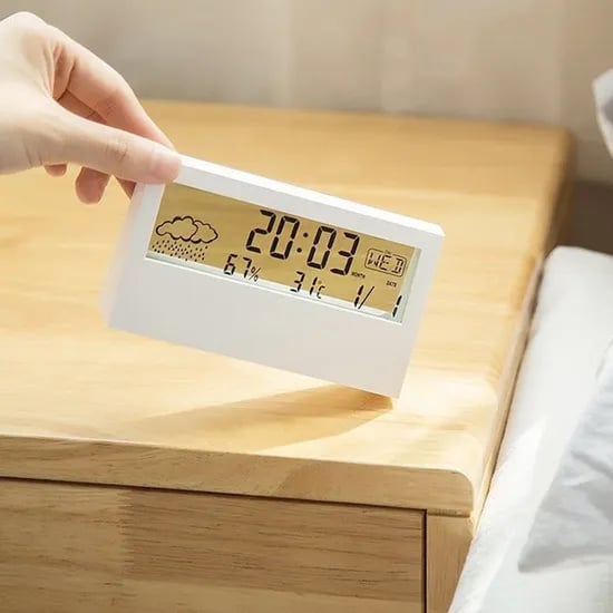 스퀘어 온습도 날짜 알람시계 무소음 전자 탁상시계 미니