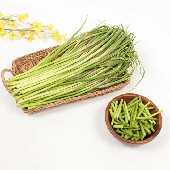 아삭하고 향긋한 제철 국내산 마늘쫑 1kg / 2kg