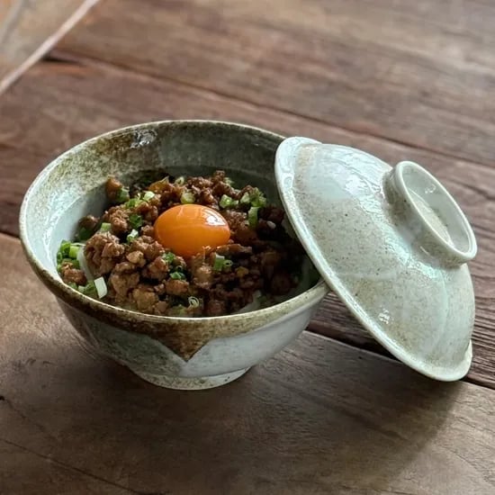 담음새가 좋은 뚜껑있는 텐동그릇 설국 MADE IN JAPAN