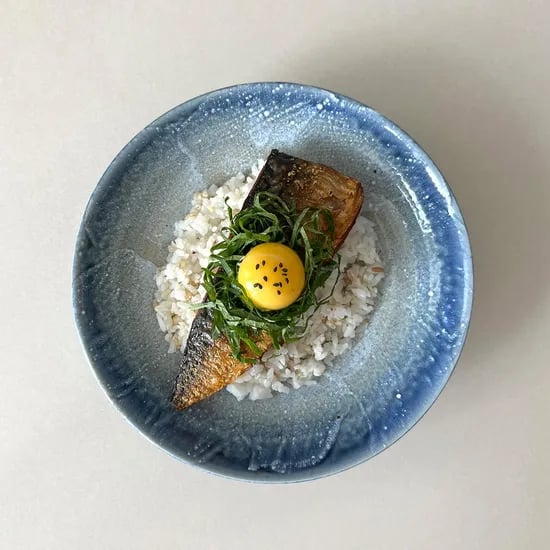 담음새가 좋은 깊고 큰접시 은하수 MADE IN JAPAN