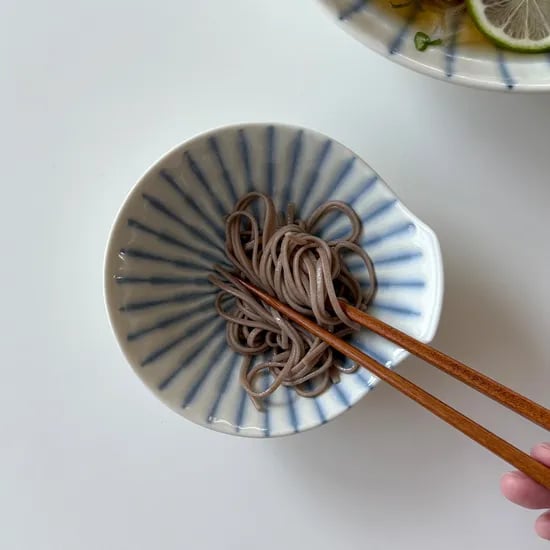담음새가 좋은 손잡이 볼접시 새벽빛 MADE IN JAPAN 12,200원
