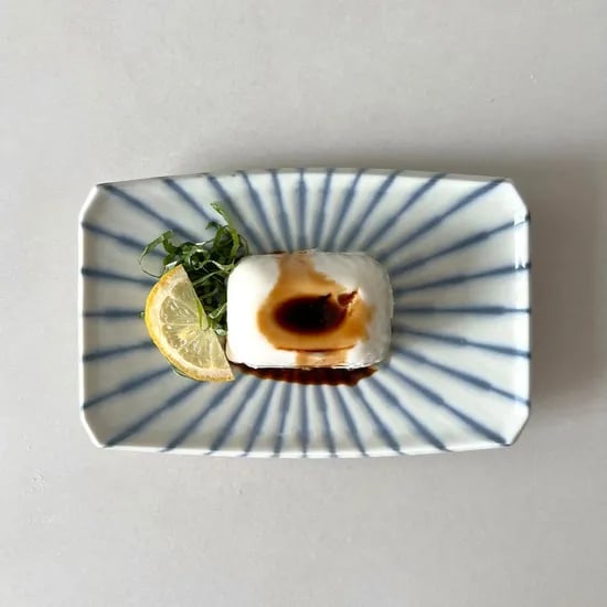 담음새가 좋은 팔각 사이드접시 새벽빛 MADE IN JAPAN