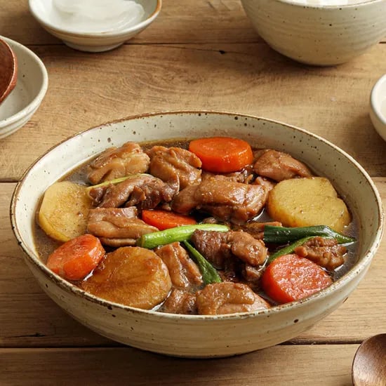 안동식 순살찜닭 / 매콤 양념닭갈비 택1(7,140원/무료)