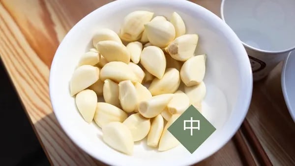남해 해풍맞은 깐마늘 1kg 중 외 (6,100원/무료)8