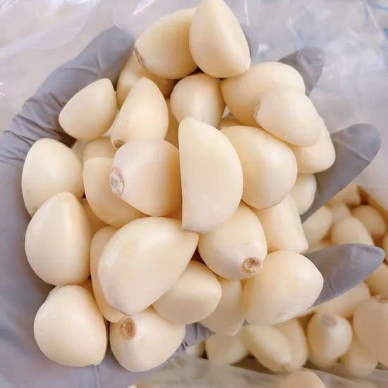 무안황토밭25년건강한깐마늘 1kg 대 (8800원/무료)1