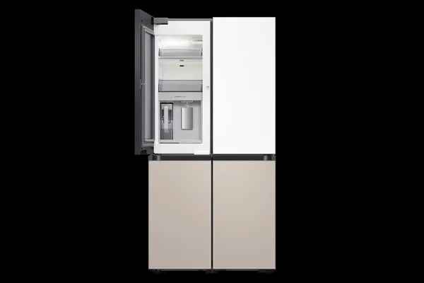 비스포크 정수기 냉장고 4도어 835L 오토 아이스 큐브 RF85B96W1AP 2,091,384원