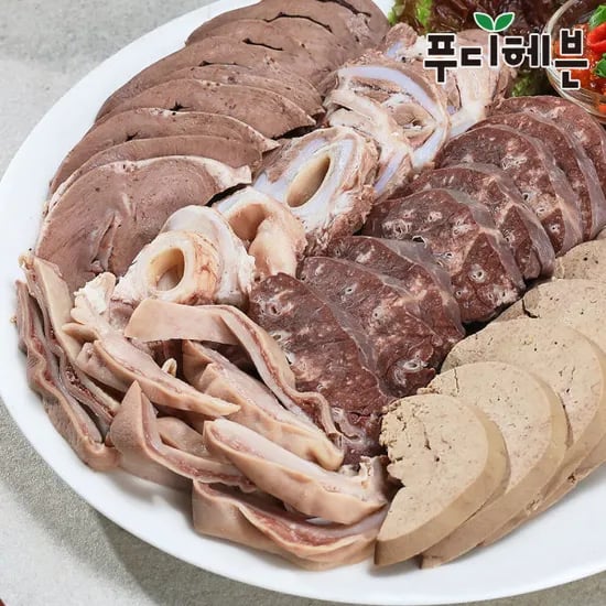 국내산 돼지 내장 모둠 간 허파 울대 염통 오소리감투 2kg