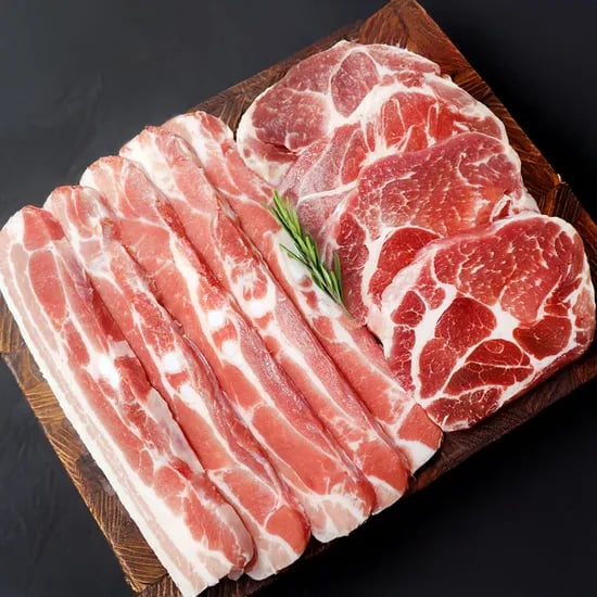 구이용 삼겹살 kg + 구이용 목살 1kg (19,900원/무료)1