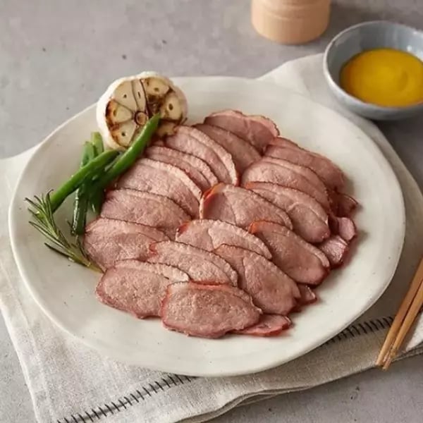 다향오리 외 다양 떡국떡 다진마늘 시래기 당면 라리 고래사 우유 닭갈비 다시다 무파마 육개장 담은정 양파 쟌슨빌 피코크 더단백 스파클 나랑드 통크 농심 총 12개