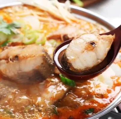 1+1+1 얼큰한 동태탕 (증정소스 포함) 820g(15,200원)/전통삼계탕 800g 실온보관4개(16,332원)/무료