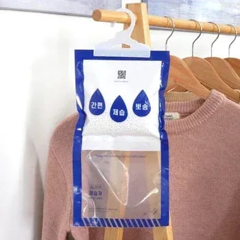 걸이형 대용량 제습제 250g 8개(5,992원) 에어프레쉬 가정용 활성탄 제습제 800ml 12개 (15,128원) / 무료