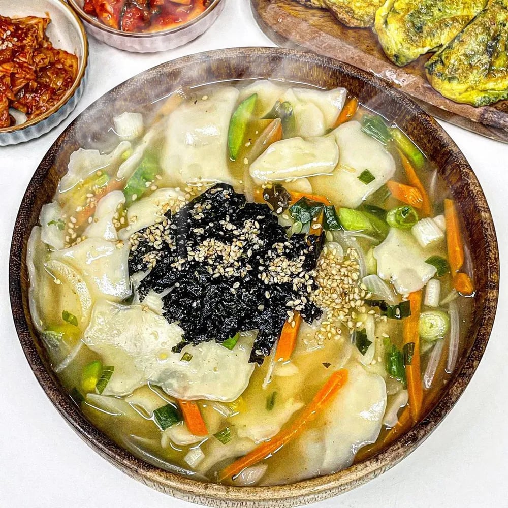 장인 수제비 179g x 6인분 (총 1,074g) 외 칼국수 짜장면 들깨수제비 골라담기 2개이상 구매가능