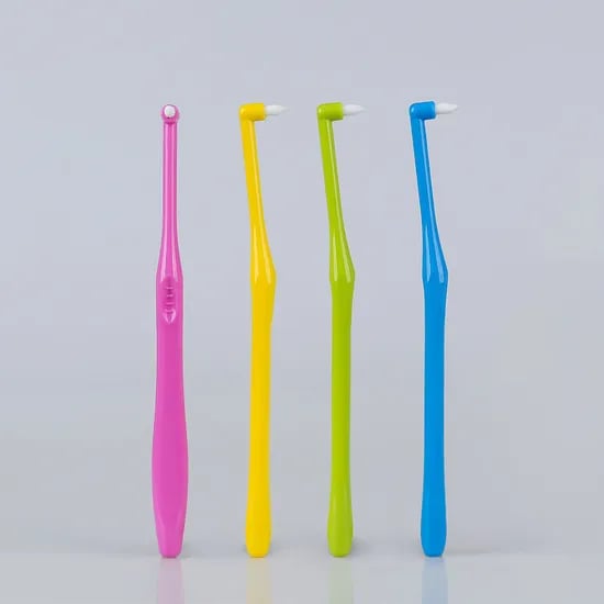 덴티클린스 컬러풀 틈새 어금니 칫솔, 4개입, 1세트